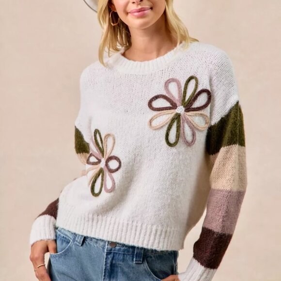 BiBi Flower Color Block Sweater - Picture 5 of 11